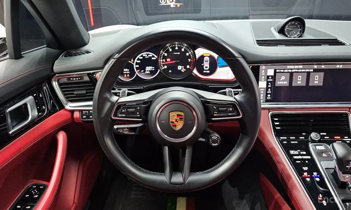 Фото 13 - Porsche Panamera