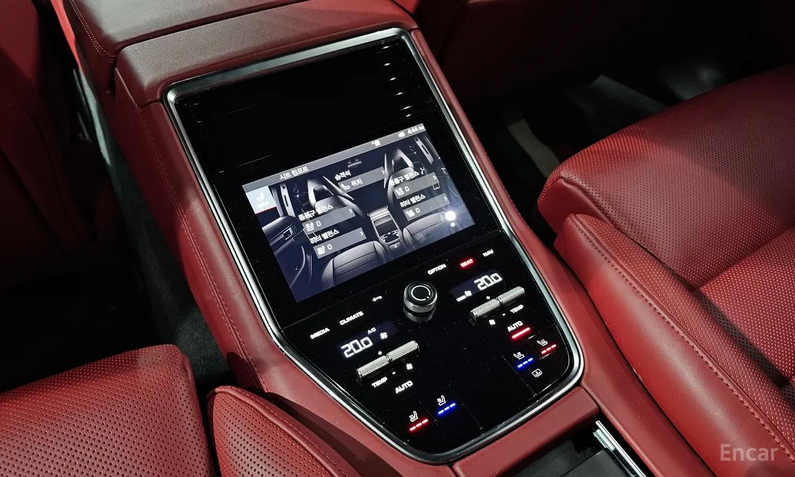 Фото 16 - Porsche Panamera