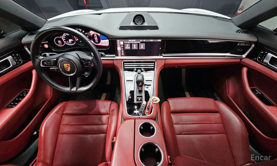 Фото 7 - Porsche Panamera