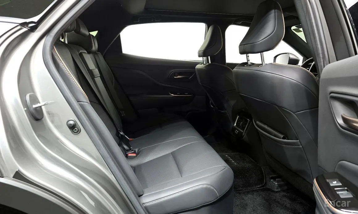 Фото 12 - Toyota Crown