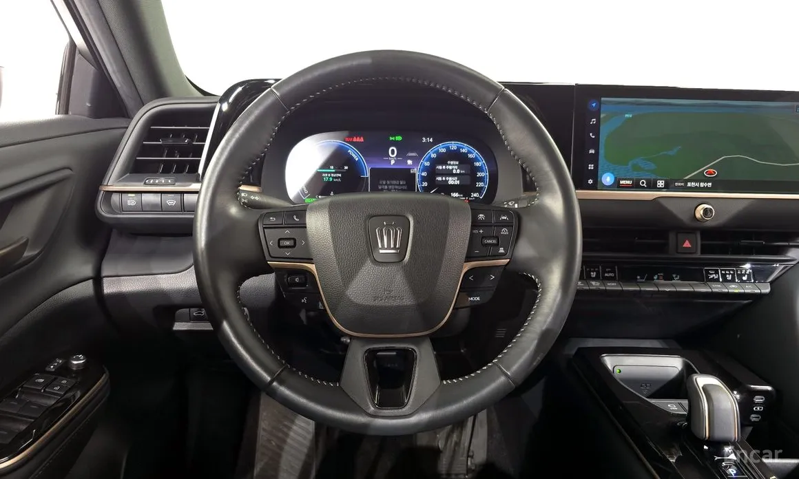 Фото 13 - Toyota Crown