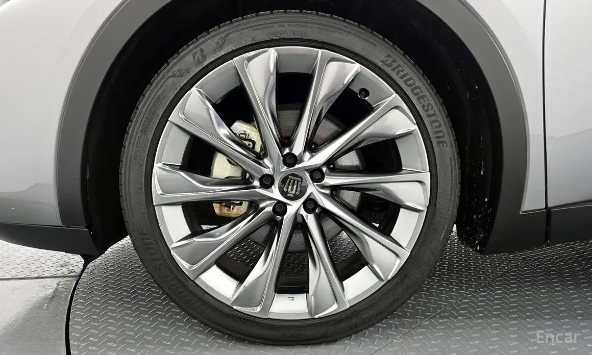 Фото 5 - Toyota Crown