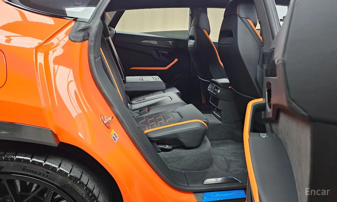 Фото 12 - Lamborghini Urus