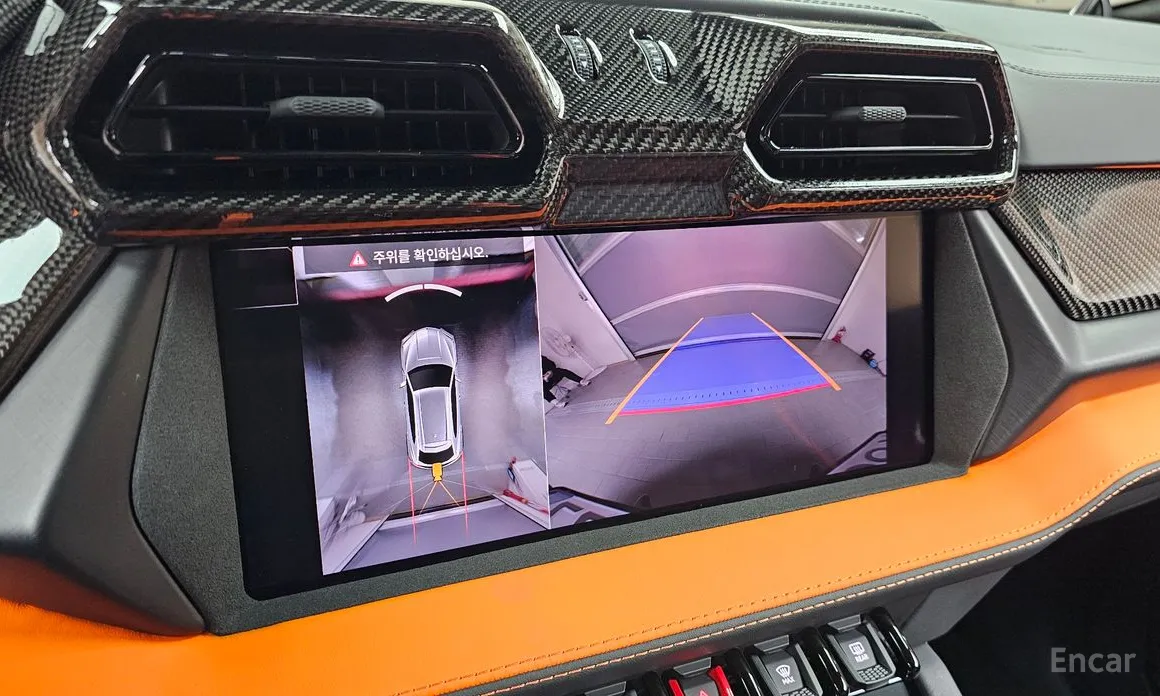 Фото 15 - Lamborghini Urus