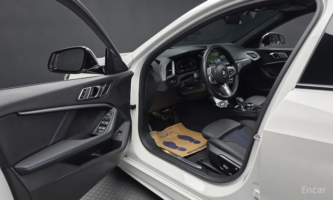 Фото 10 - BMW 1 Series