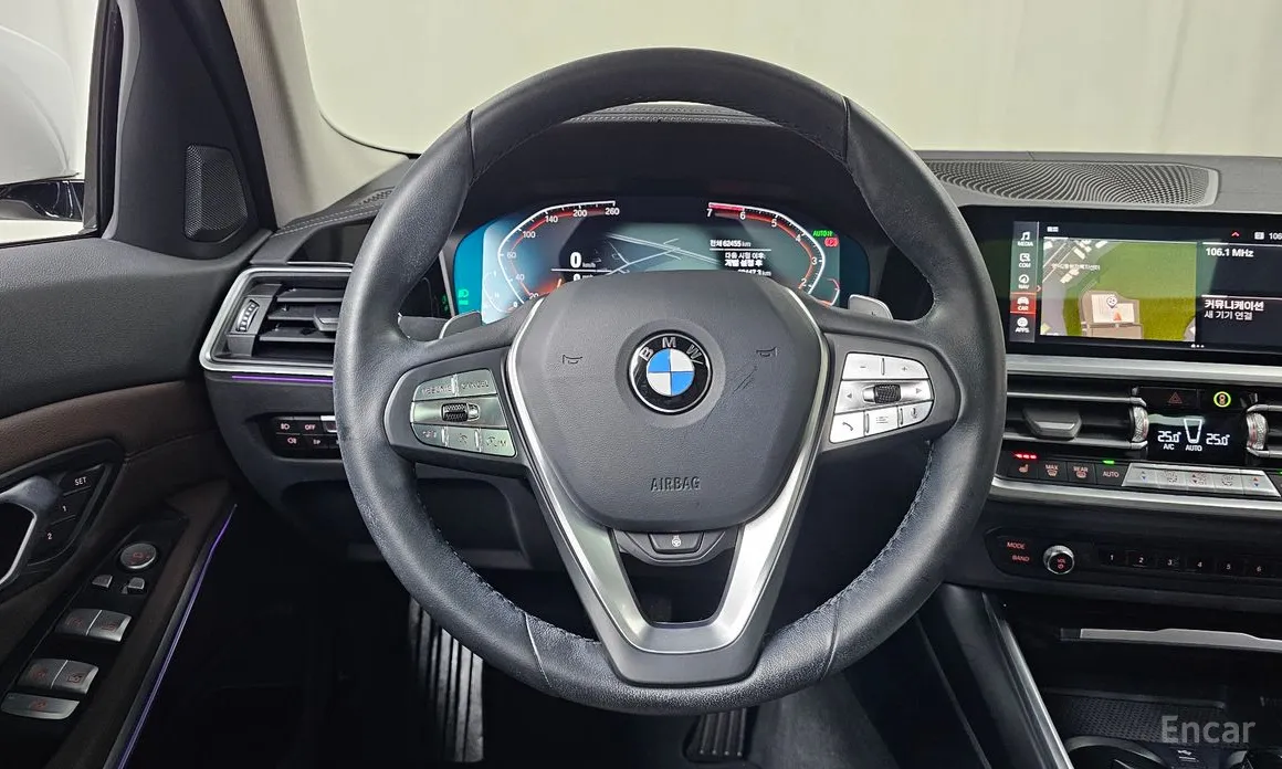 Photo 13 - BMW 3 Series