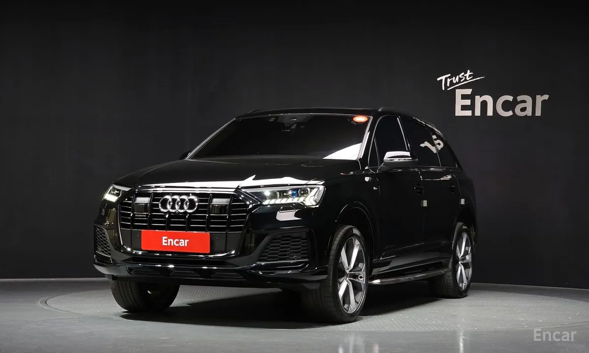 Фото 1 - Audi Q7