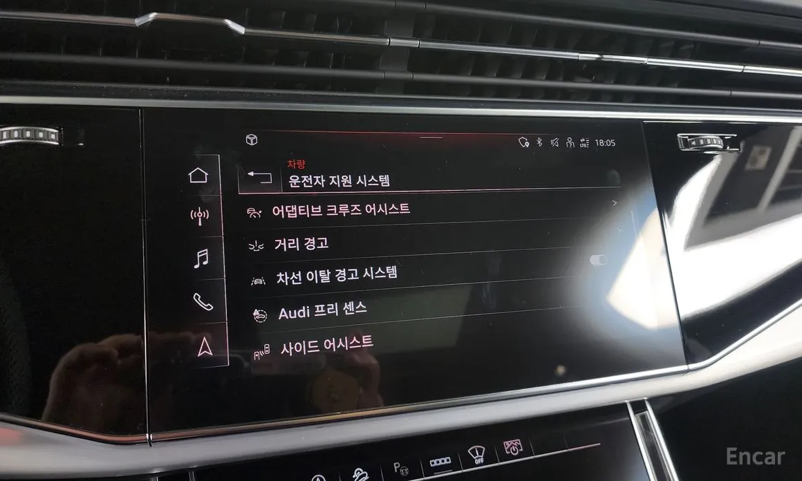 Фото 16 - Audi Q7