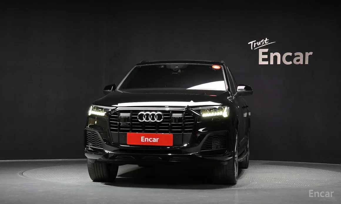 Фото 3 - Audi Q7