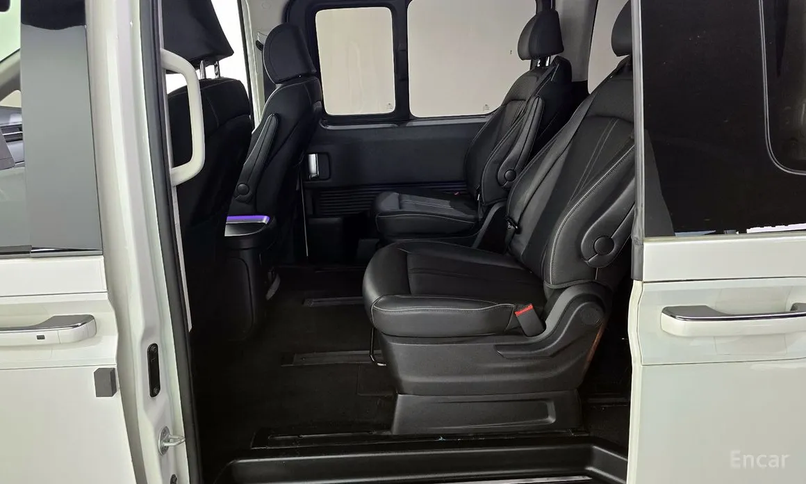 Фото 11 - Hyundai Staria