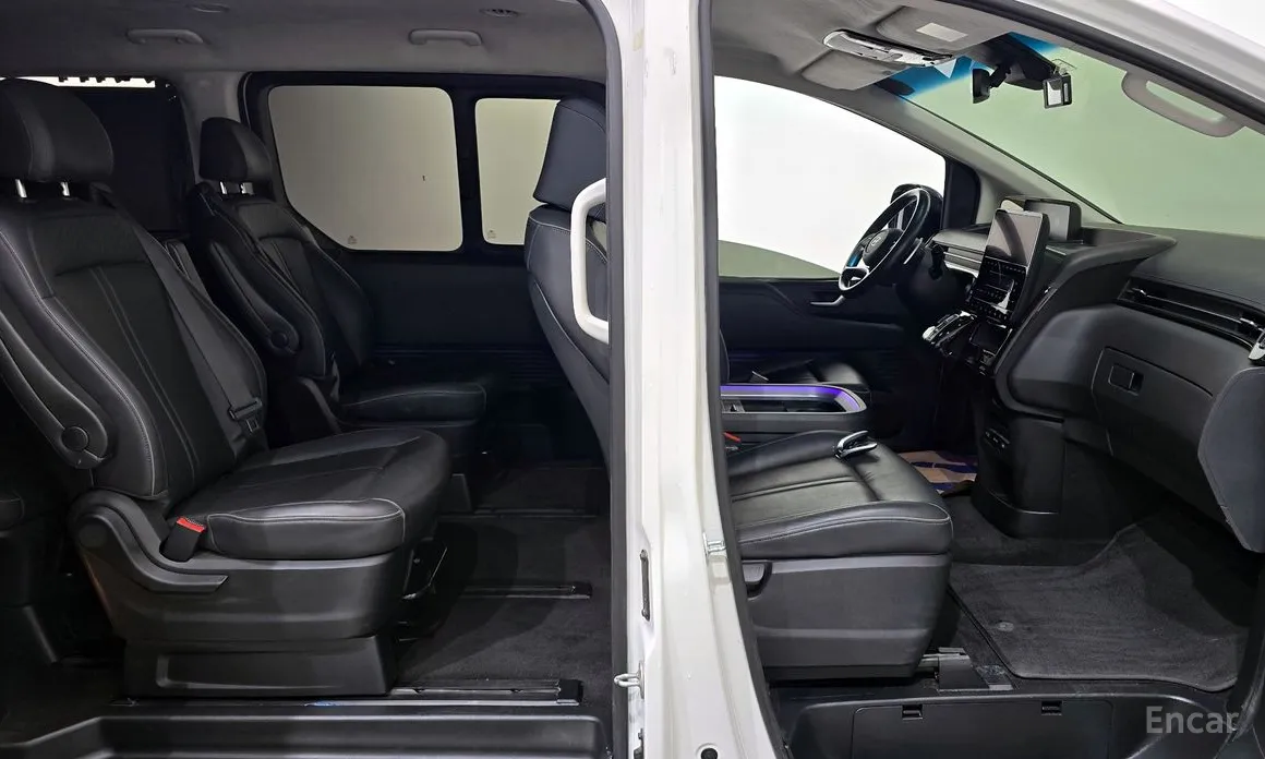 Фото 12 - Hyundai Staria