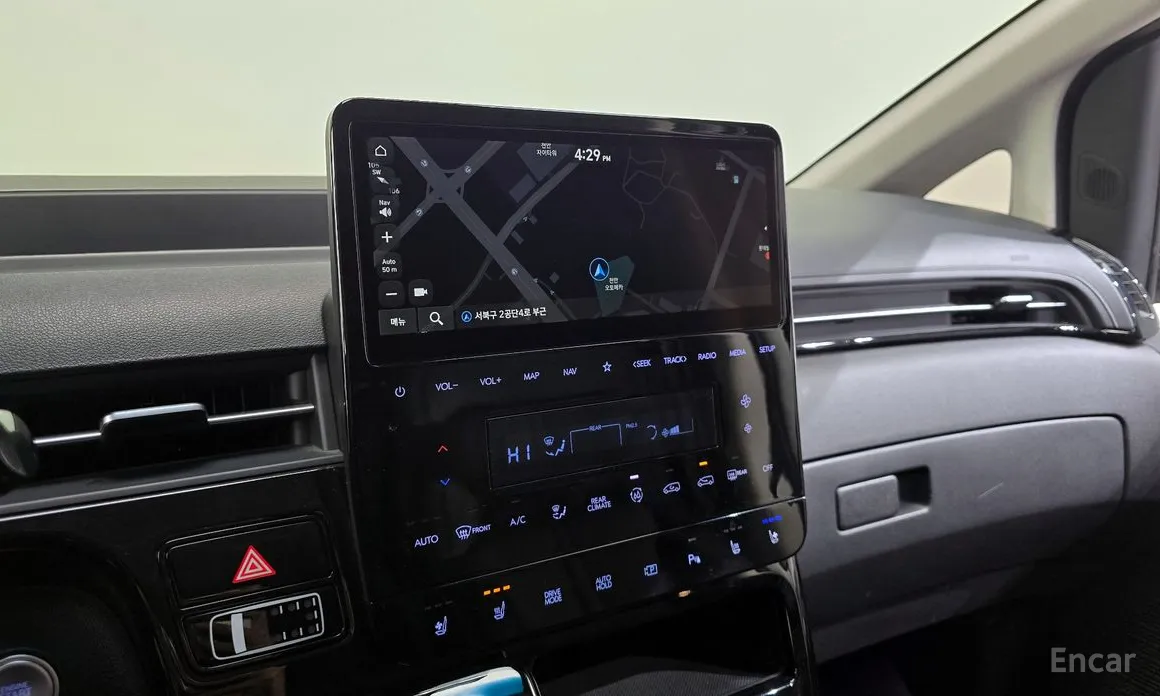 Фото 17 - Hyundai Staria