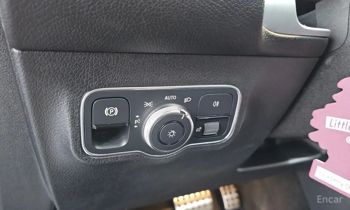 Фото 17 - Mercedes-Benz GLB-Class