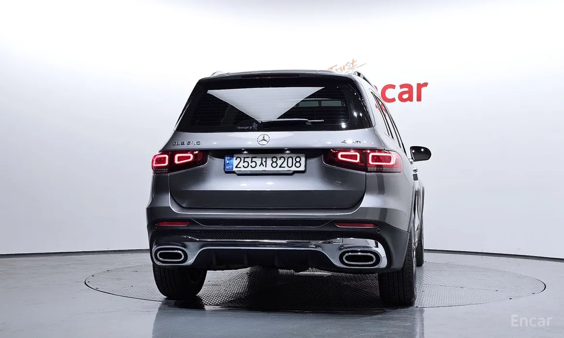 Фото 4 - Mercedes-Benz GLB-Class