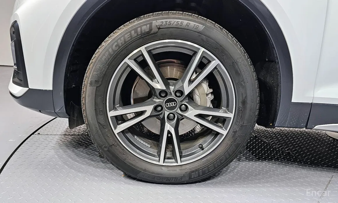 Фото 5 - Audi Q5