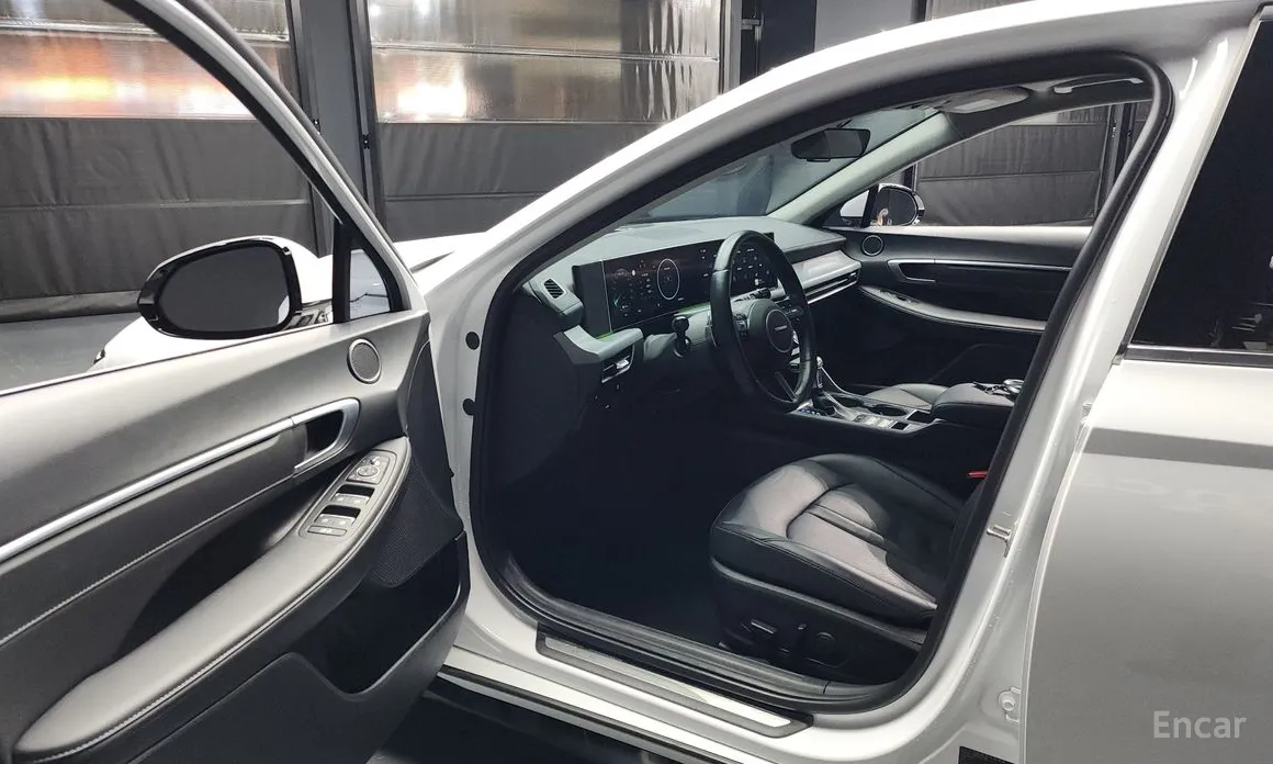 Фото 10 - Hyundai Sonata