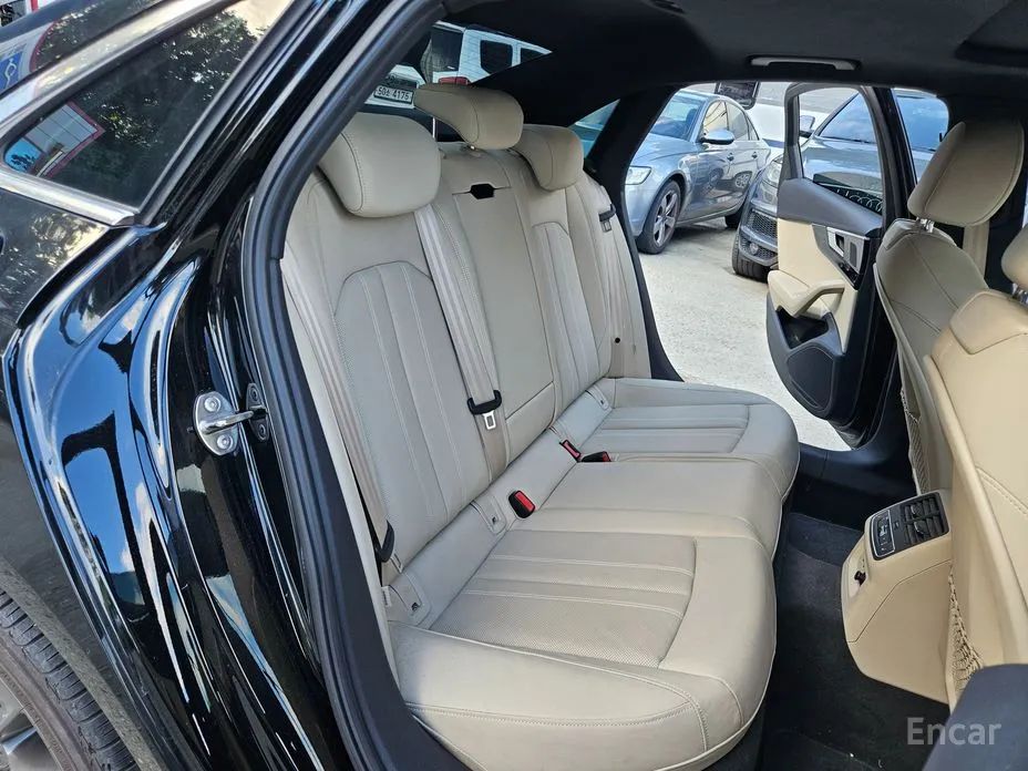 Фото 15 - Audi A4