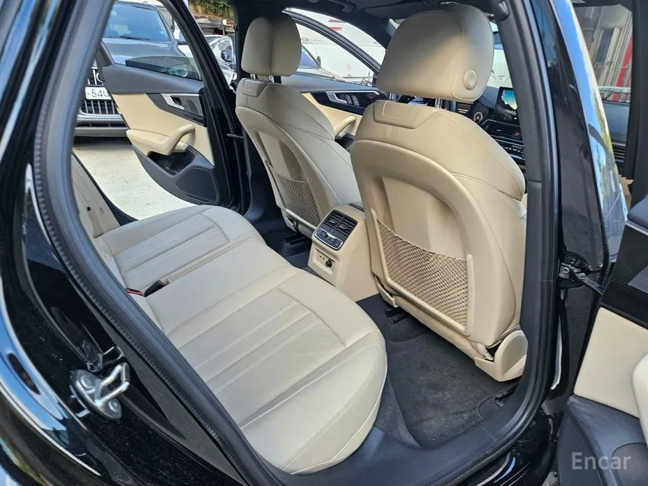 Фото 16 - Audi A4