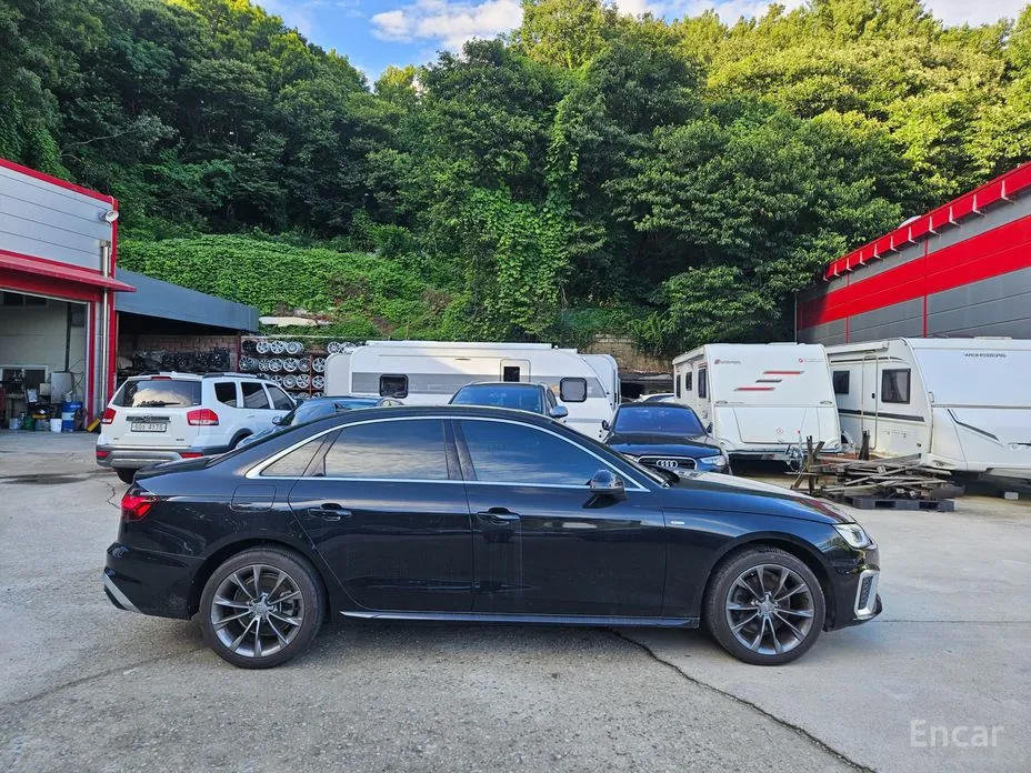 Фото 9 - Audi A4