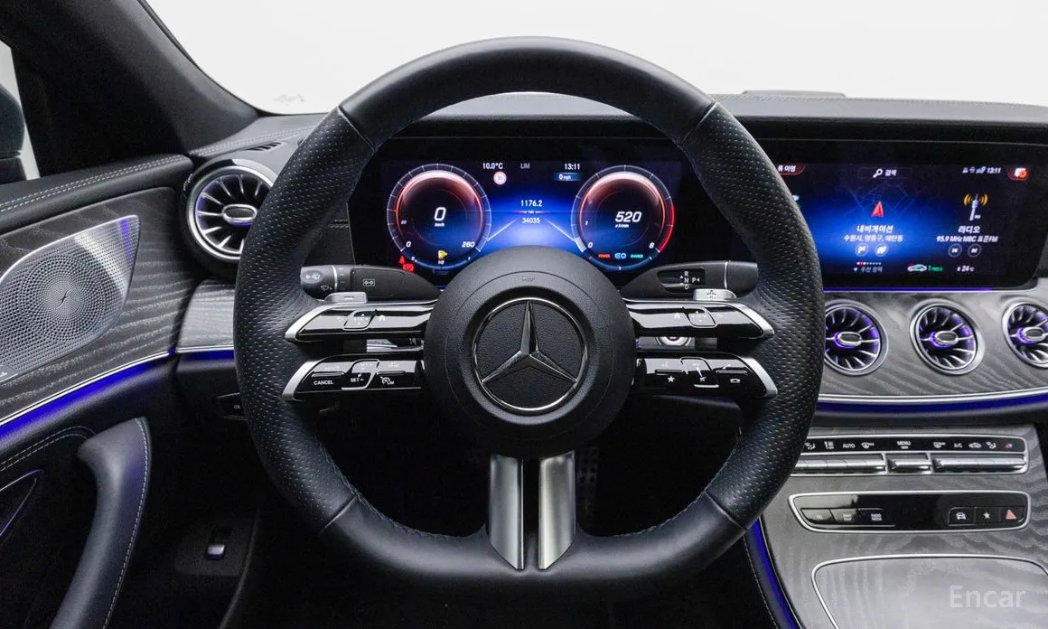 Фото 13 - Mercedes-Benz CLS-Class