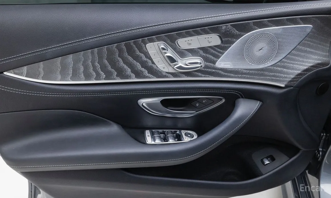 Фото 16 - Mercedes-Benz CLS-Class