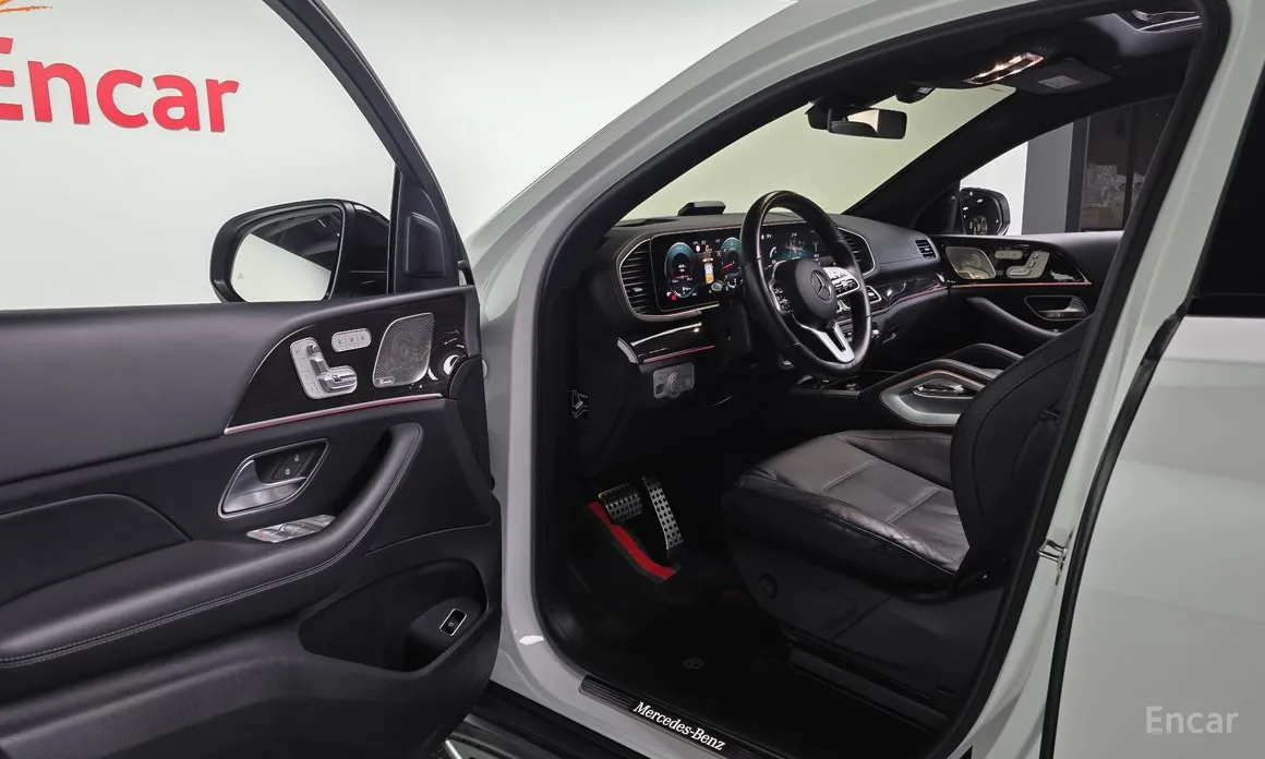 Фото 10 - Mercedes-Benz GLE-Class