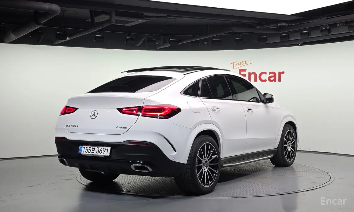 Фото 2 - Mercedes-Benz GLE-Class