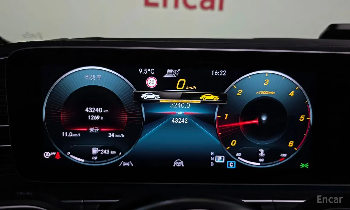 Фото 8 - Mercedes-Benz GLE-Class