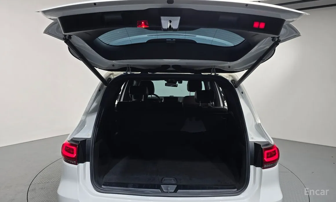 Фото 20 - Mercedes-Benz GLB-Class