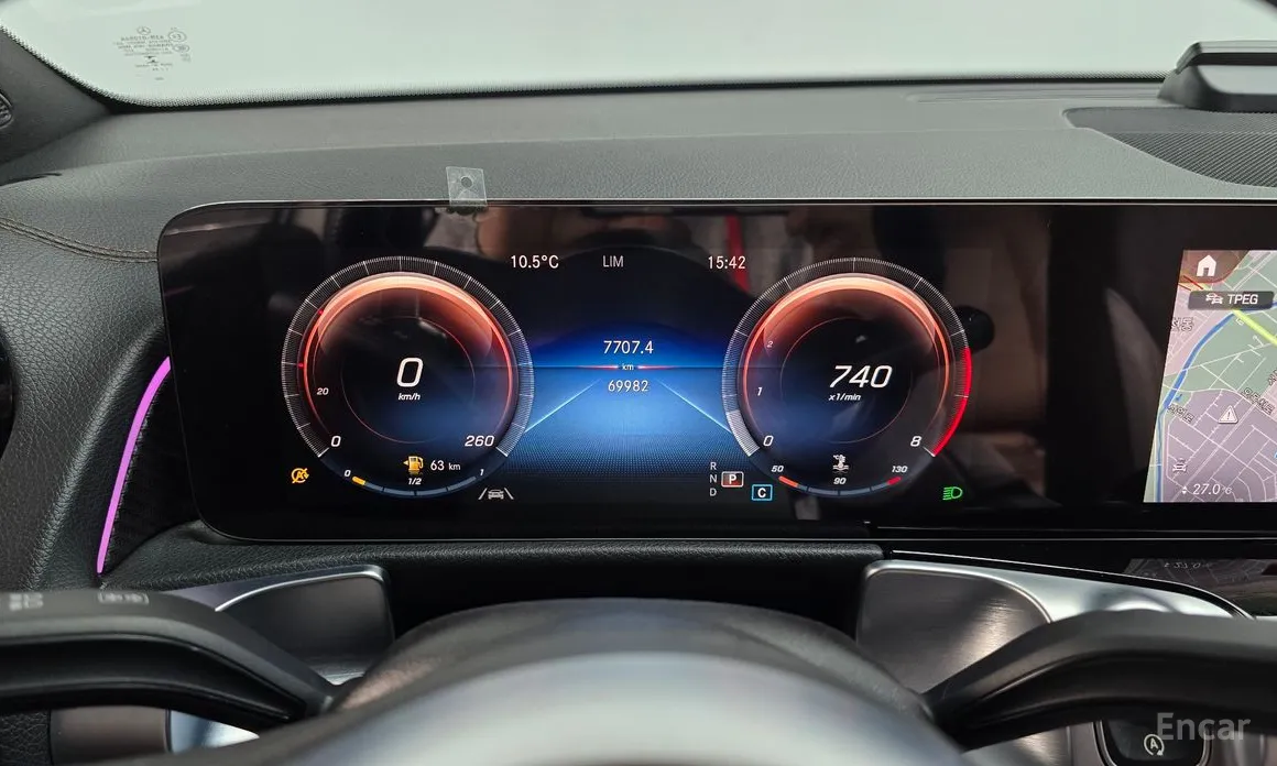 Фото 8 - Mercedes-Benz GLB-Class