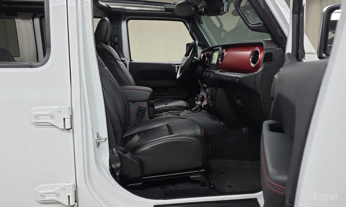 Фото 11 - Jeep Wrangler