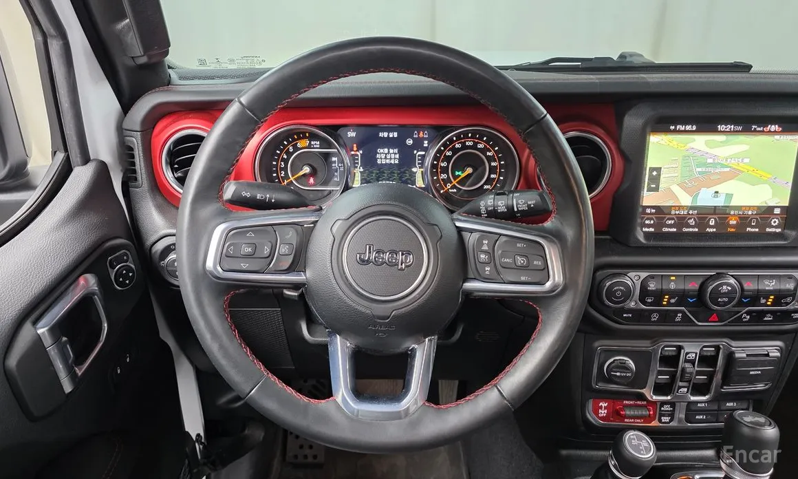 Фото 13 - Jeep Wrangler