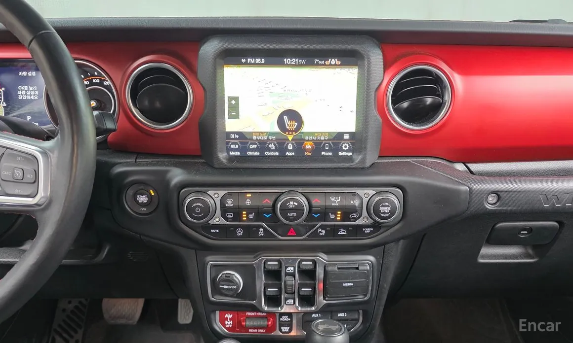 Фото 14 - Jeep Wrangler