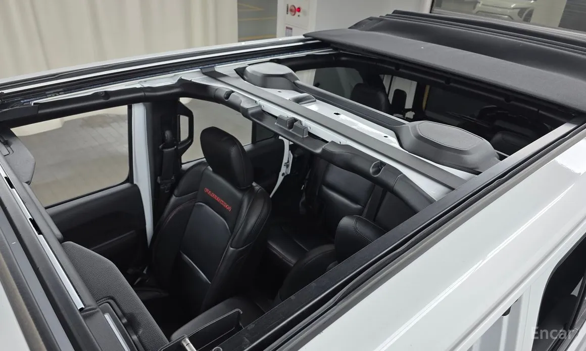 Фото 19 - Jeep Wrangler