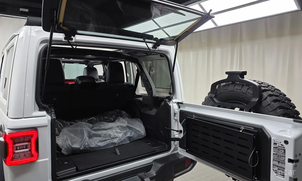 Фото 20 - Jeep Wrangler