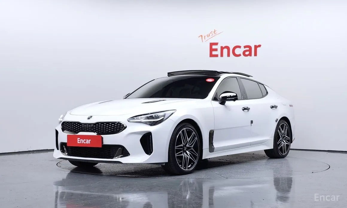 Фото 1 - Kia Stinger