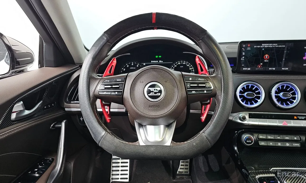 Фото 13 - Kia Stinger