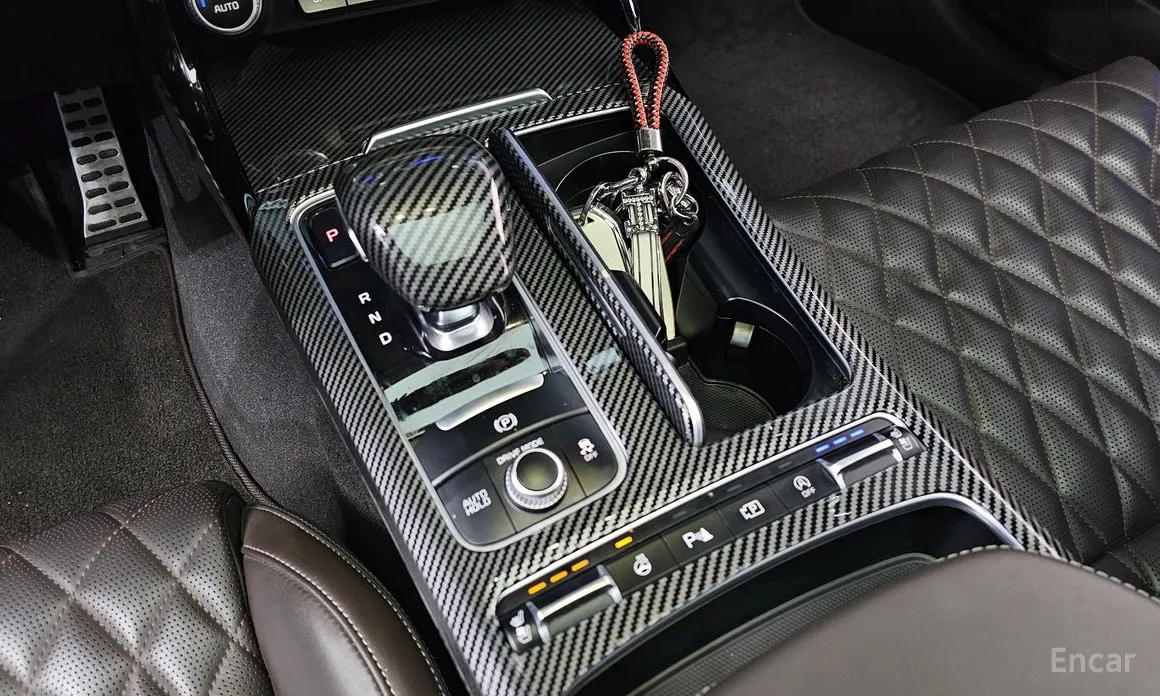 Фото 9 - Kia Stinger