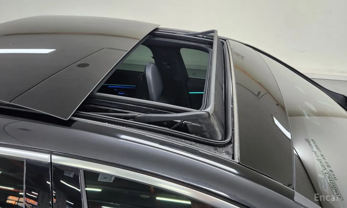 Фото 12 - Mercedes-Benz E-Class