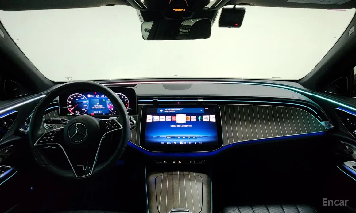 Фото 7 - Mercedes-Benz E-Class