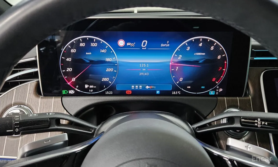 Фото 8 - Mercedes-Benz E-Class