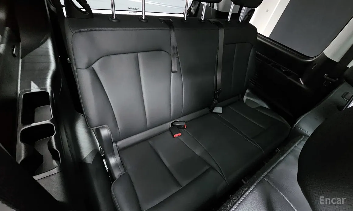 Фото 12 - Hyundai Staria