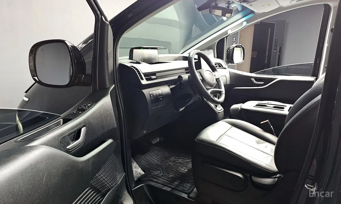 Фото 13 - Hyundai Staria