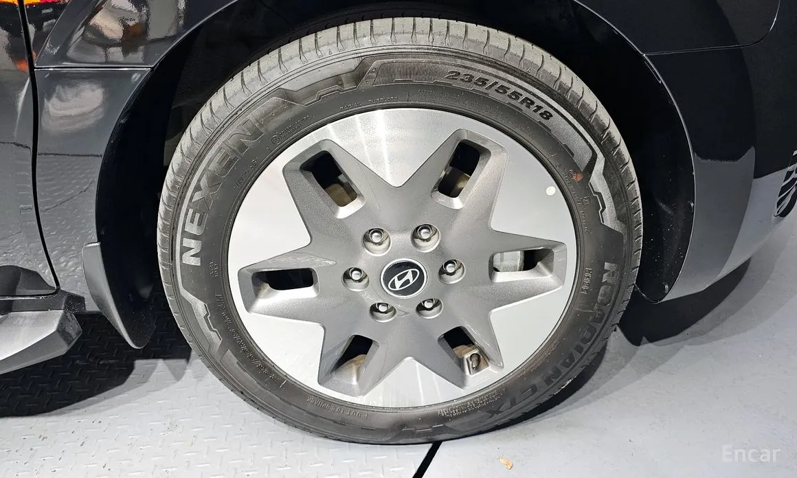 Фото 5 - Hyundai Staria