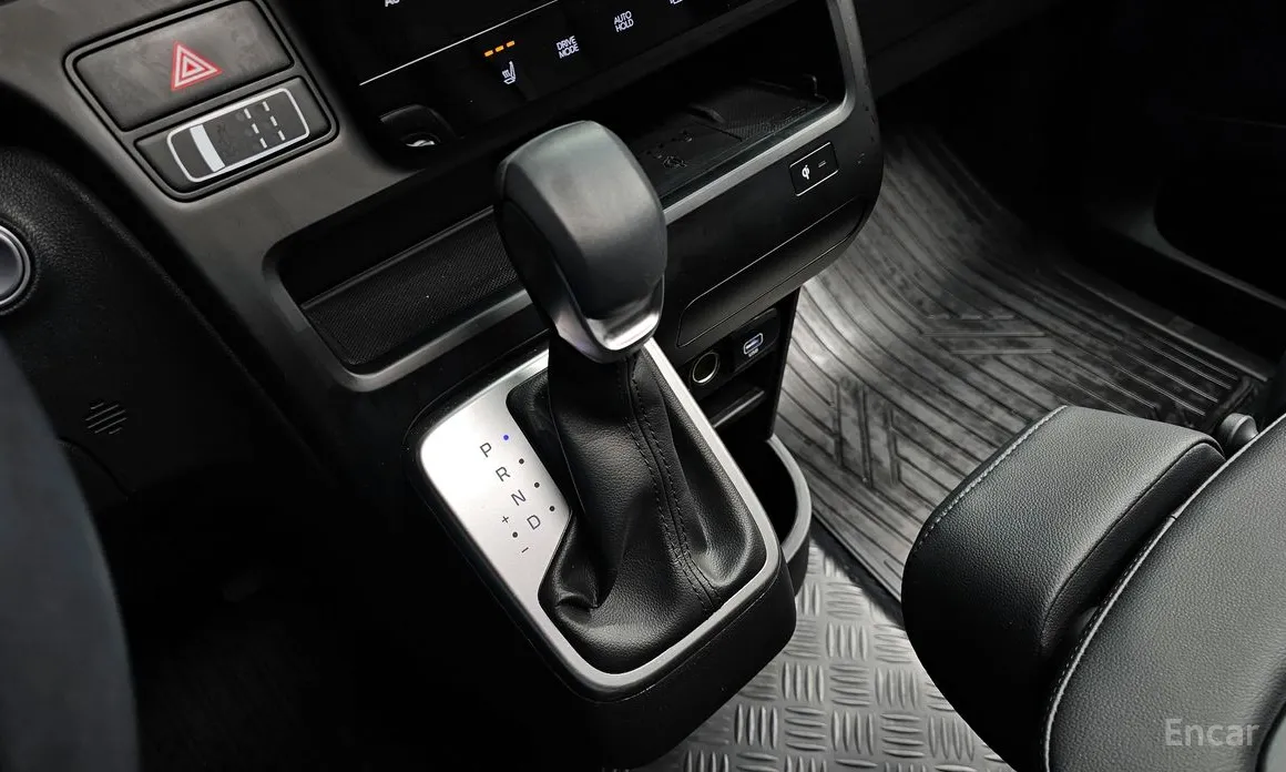 Фото 9 - Hyundai Staria