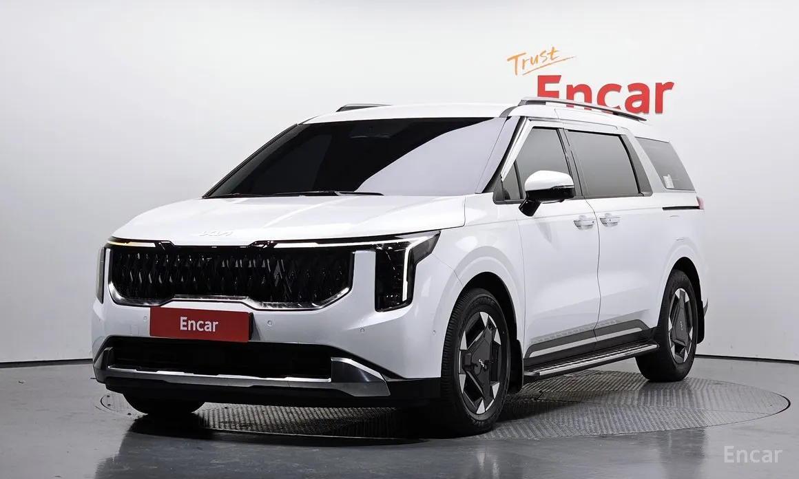 Фото 1 - Kia Carnival