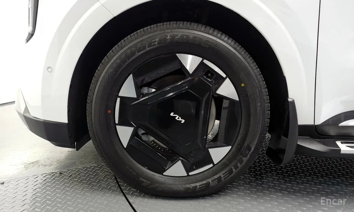 Фото 5 - Kia Carnival