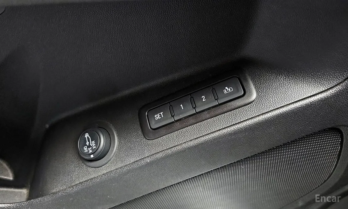 Фото 17 - Chevrolet Equinox