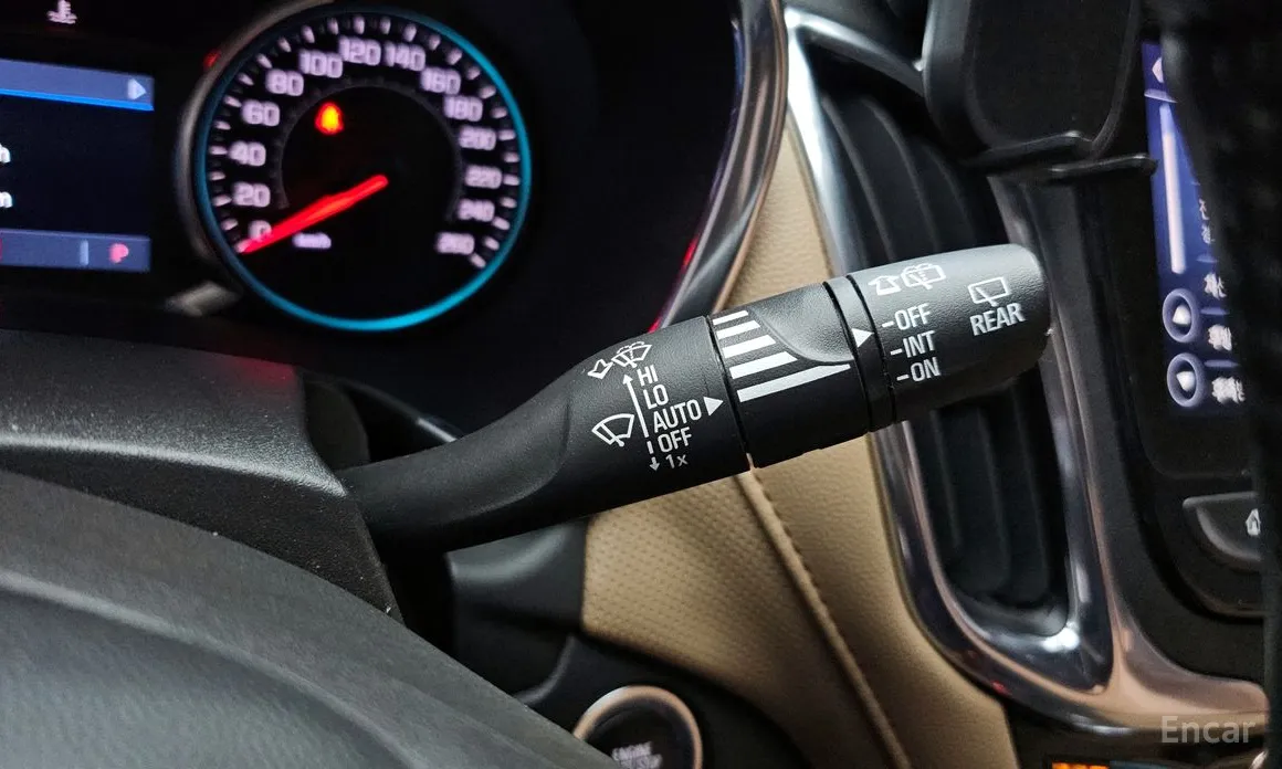 Фото 18 - Chevrolet Equinox