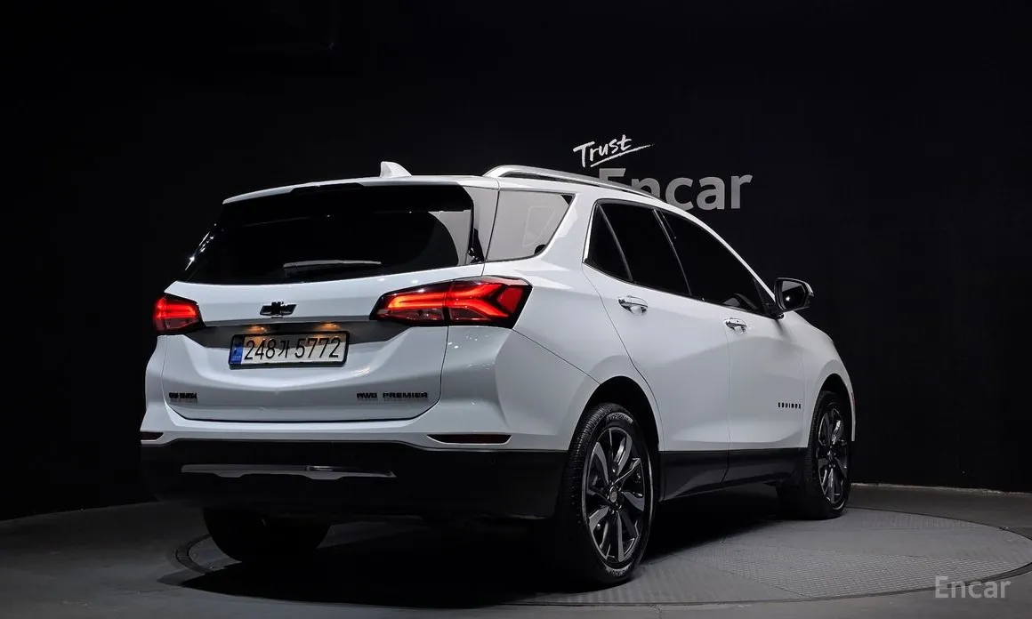 Фото 2 - Chevrolet Equinox